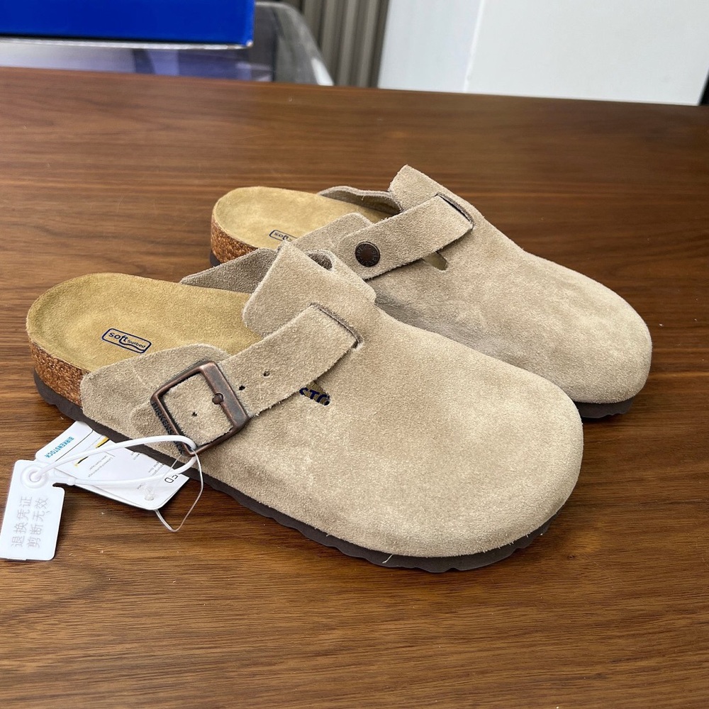 Birkenstock Light Tan Suede Clogs
